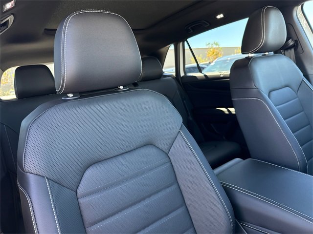 New 2026 Volkswagen Atlas Cross Sport SEL R-Line image 20
