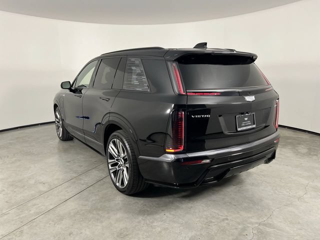 Certified 2026 Cadillac Vistiq Platinum w/ LPO, Floor Liner Package AWD/4WD image 6