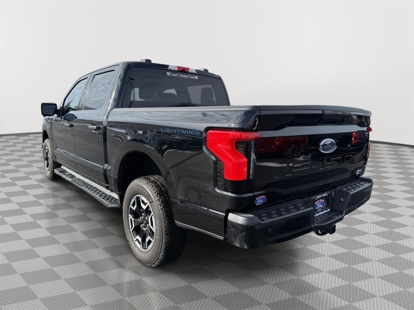 Certified 2023 Ford F150 Lightning XLT image 5