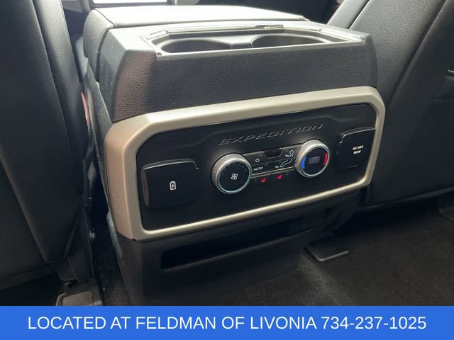 Used 2022 Ford Expedition Limited image 22