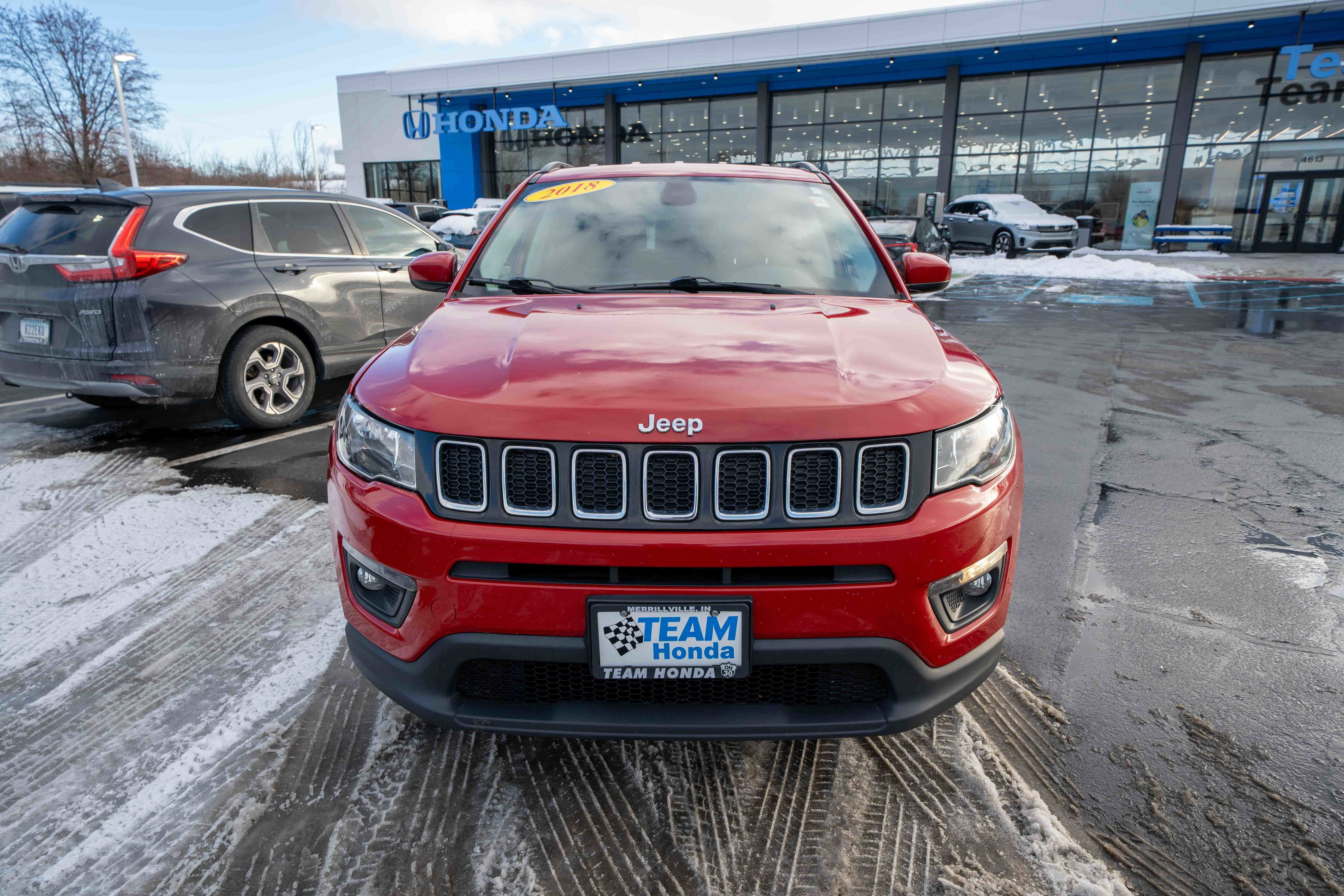 Used 2018 Jeep Compass Latitude image 2