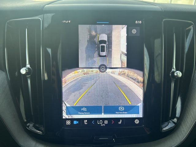 Certified 2025 Volvo XC60 B5 Plus image 23