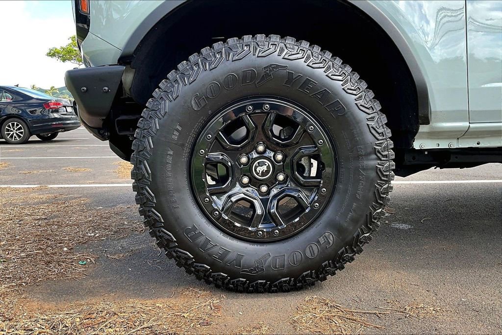 Used 2023 Ford Bronco Wildtrak image 8