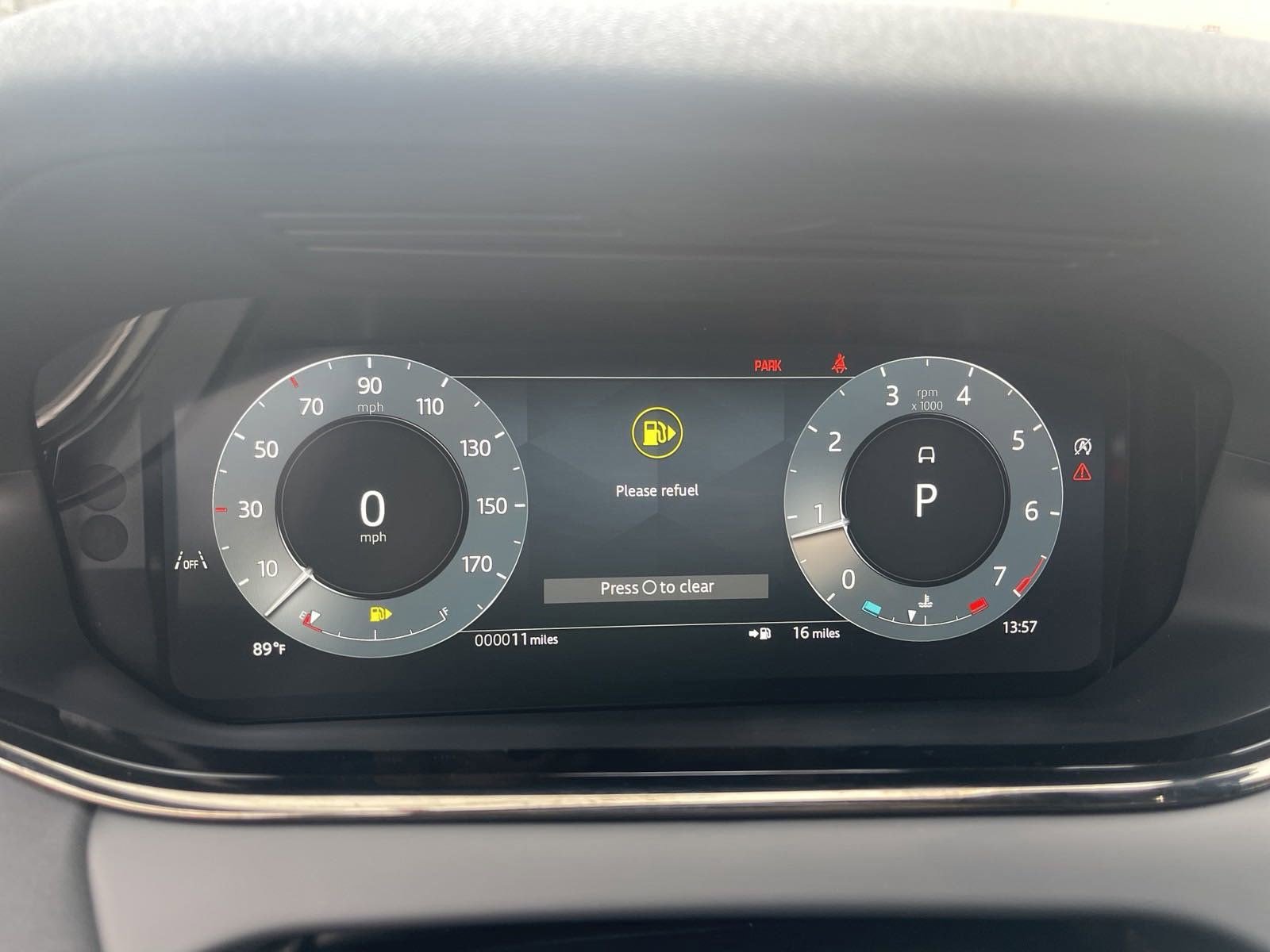 Used 2025 Land Rover Range Rover Evoque S image 18