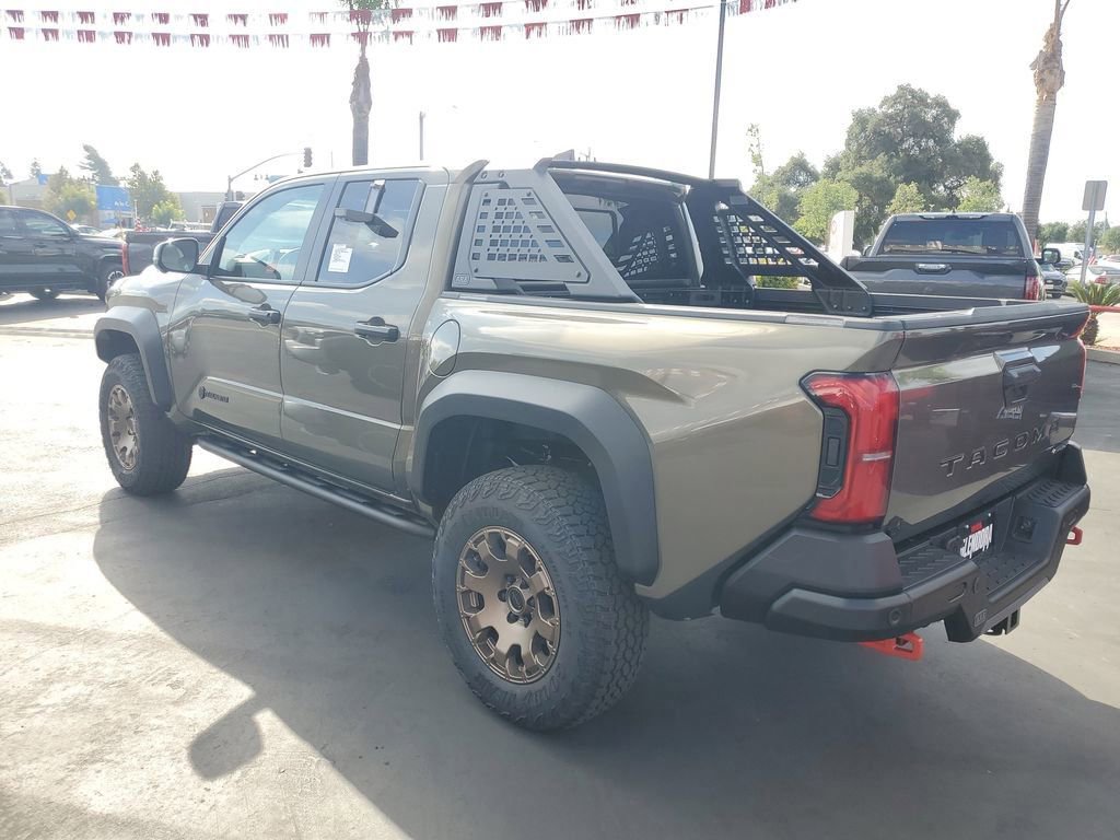 New 2025 Toyota Tacoma Trailhunter image 5