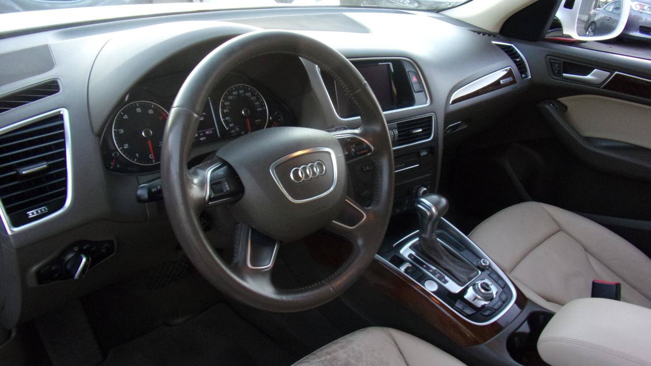 Used 2015 Audi Q5 2.0T Premium Plus w/ Technology Package AWD/4WD image 4
