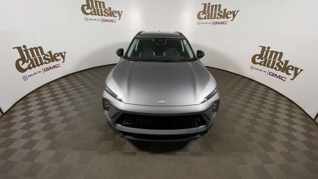 Certified 2024 Buick Envision Sport Touring image 3