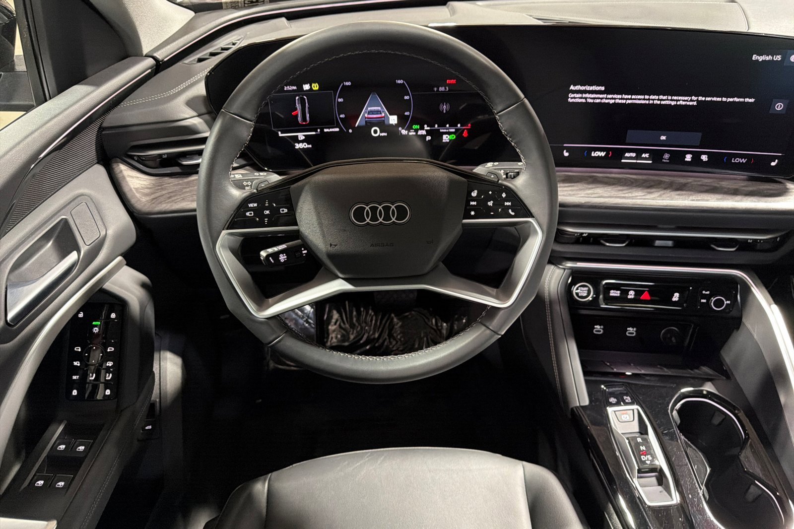 Used 2025 Audi Q5 Premium w/ Convenience Package image 13