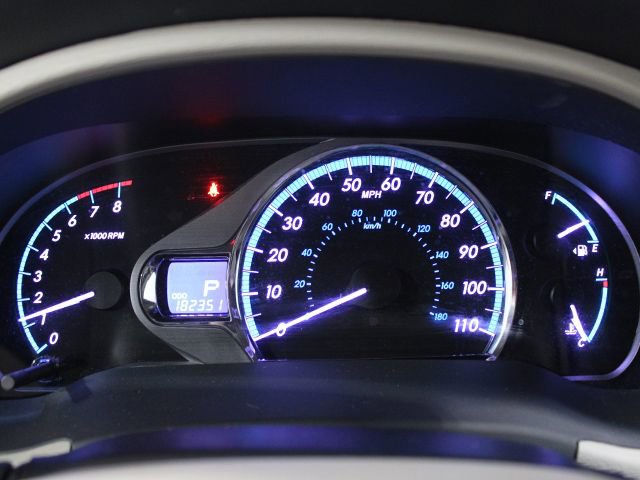 Used 2013 Toyota Sienna Limited w/ Premium Pkg FWD image 12