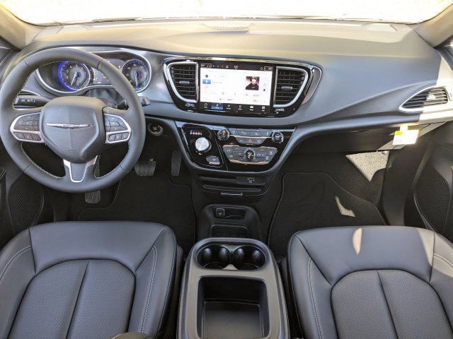 New 2026 Chrysler Voyager LX FWD image 15