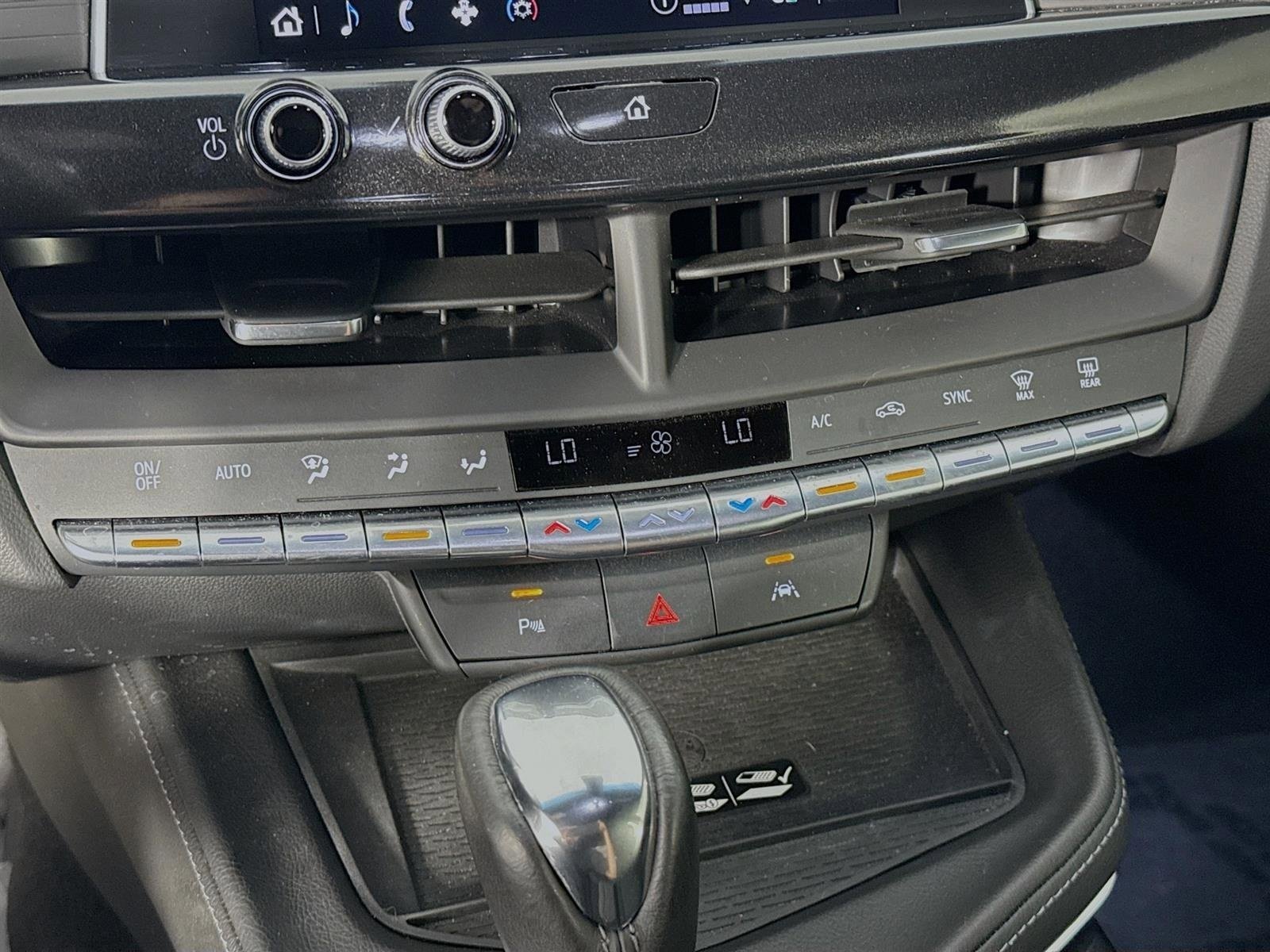 Used 2024 Cadillac CT4 Luxury image 17