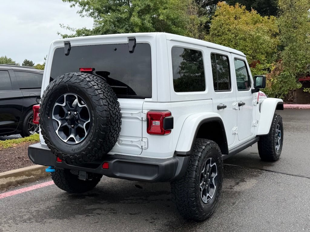 Used 2023 Jeep Wrangler Unlimited Rubicon 4xe w/ Cold Weather Group AWD/4WD image 7