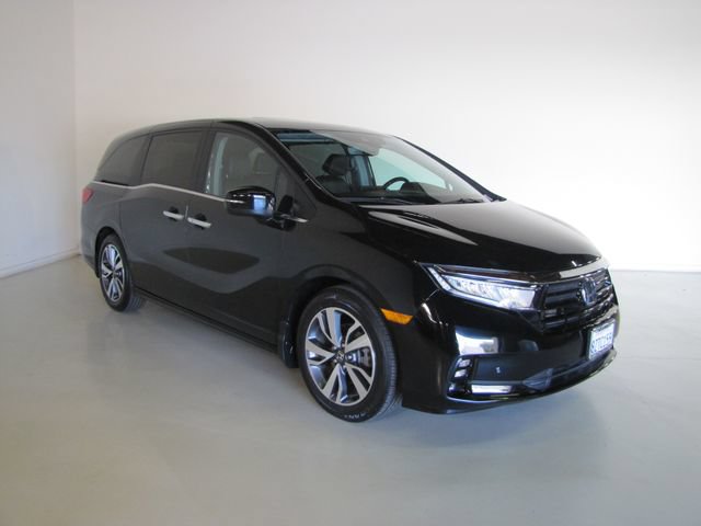 Certified 2022 Honda Odyssey Touring image 3