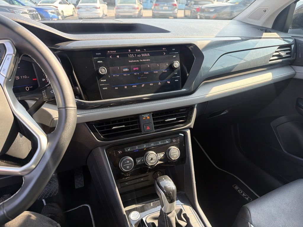 Used 2023 Volkswagen Taos SEL AWD/4WD image 17