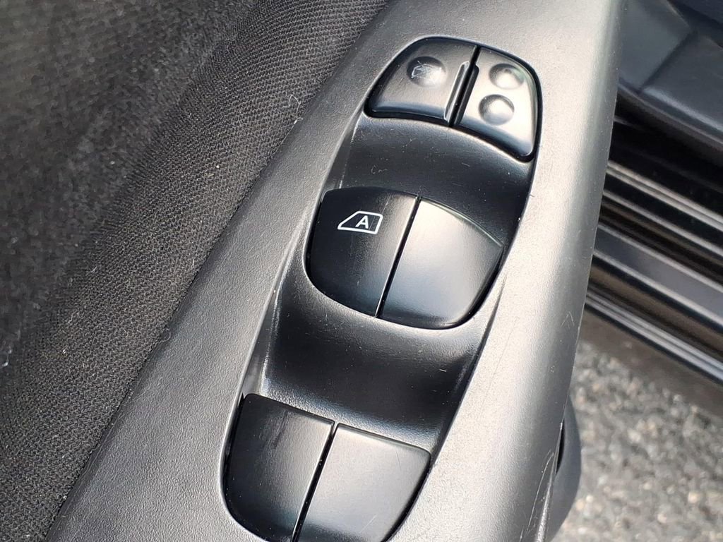 Used 2019 Nissan Sentra SV image 12