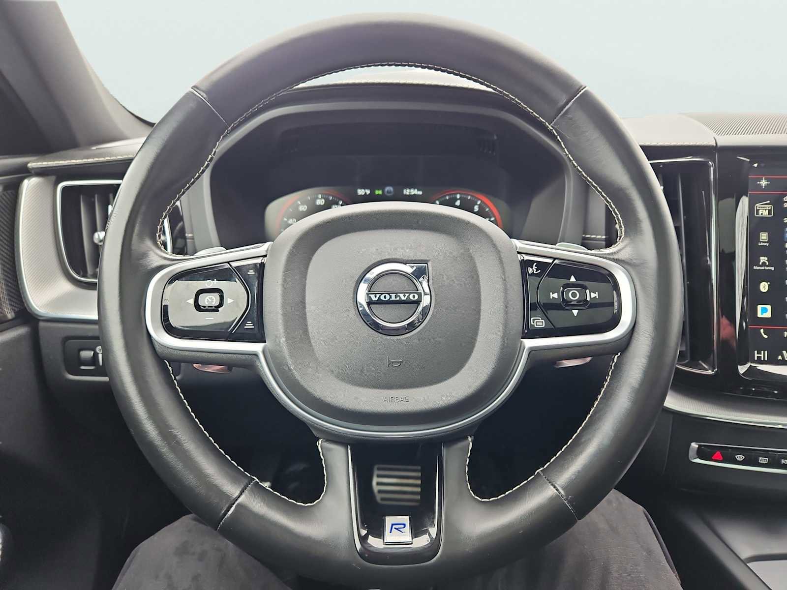 Used 2020 Volvo XC60 T6 R-Design w/ Protection Package Premier image 32