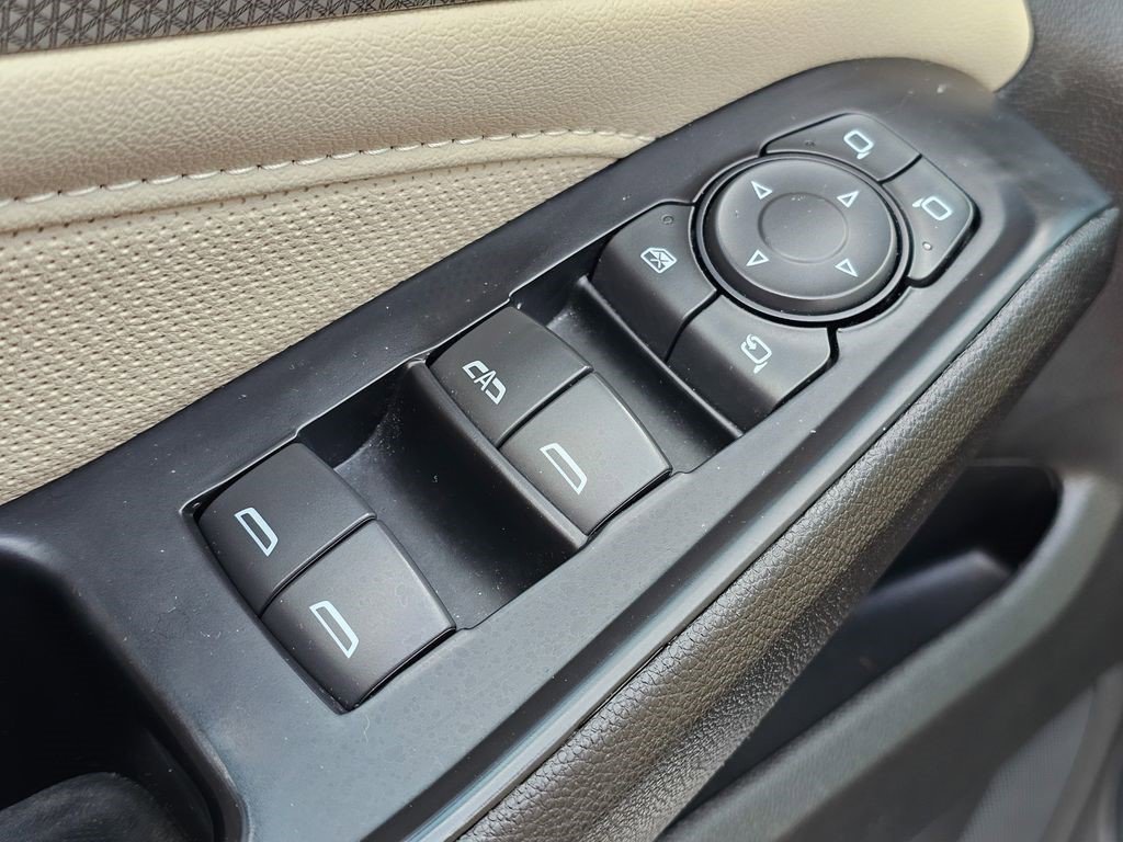 Certified 2023 Chevrolet Traverse Premier AWD/4WD image 11