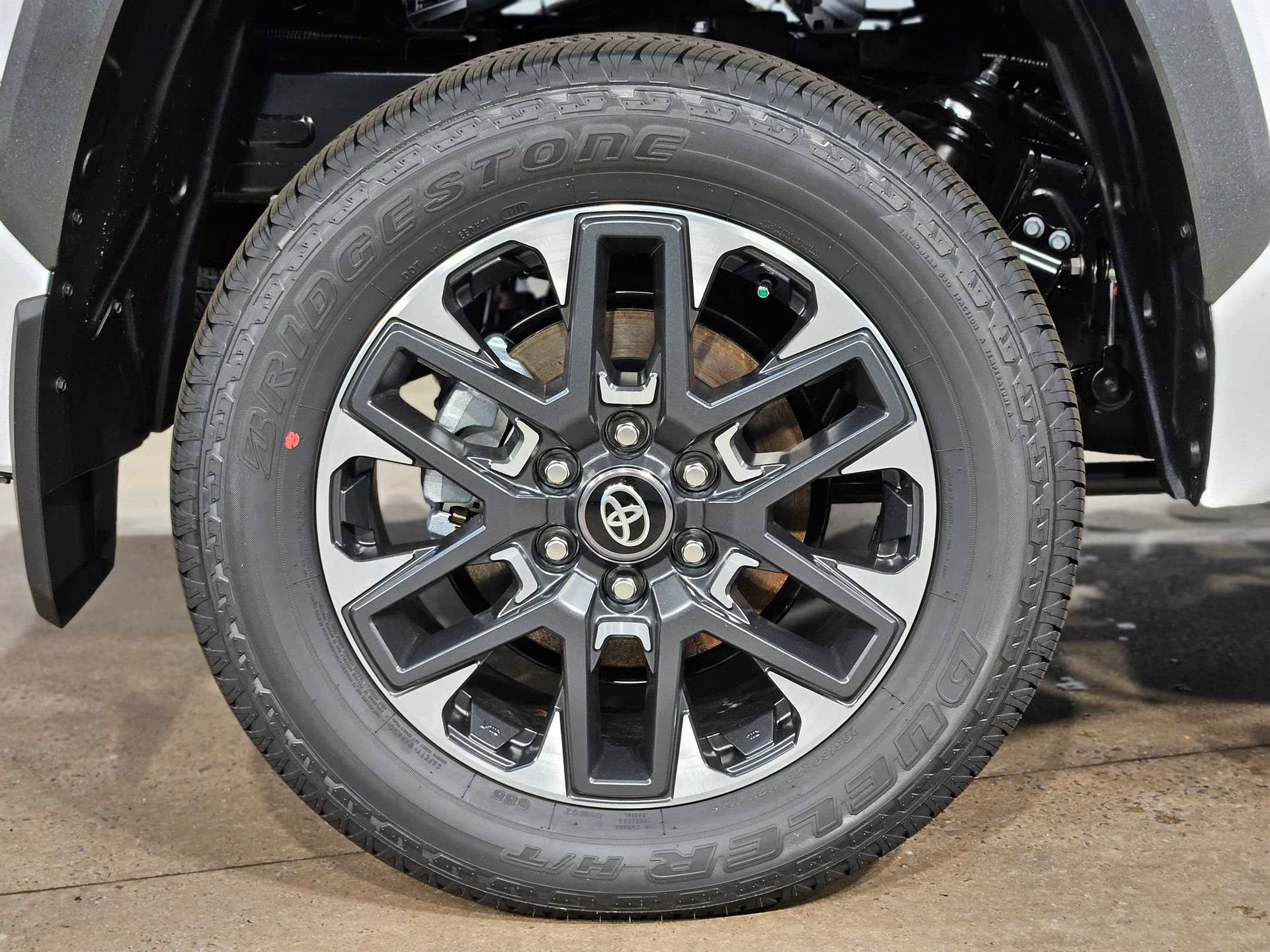 New 2026 Toyota Tundra Limited AWD/4WD image 22
