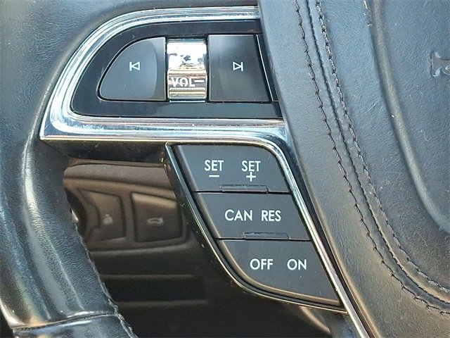 Used 2017 Lincoln Continental Select w/ Climate Package image 22