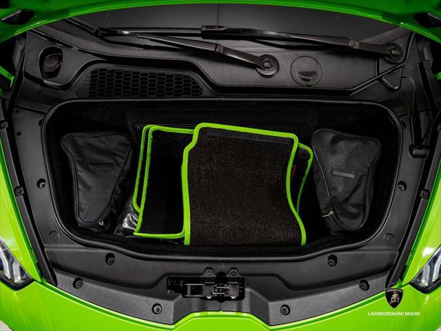 Used 2021 Lamborghini Huracan EVO RWD image 5