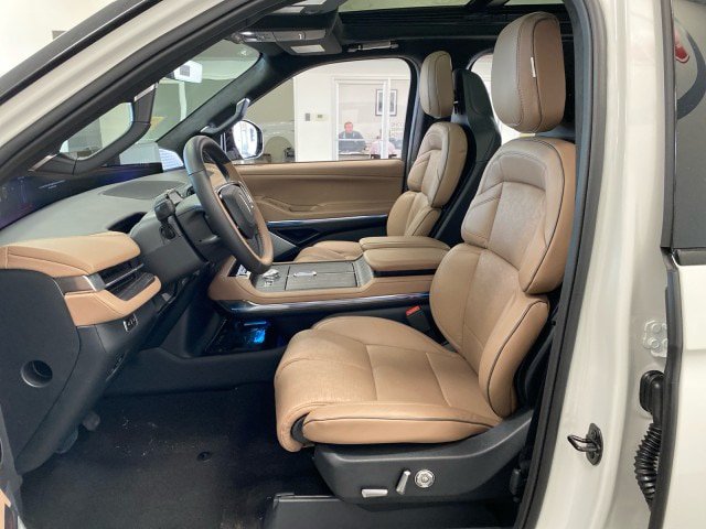 New 2026 Lincoln Navigator Black Label AWD/4WD image 20