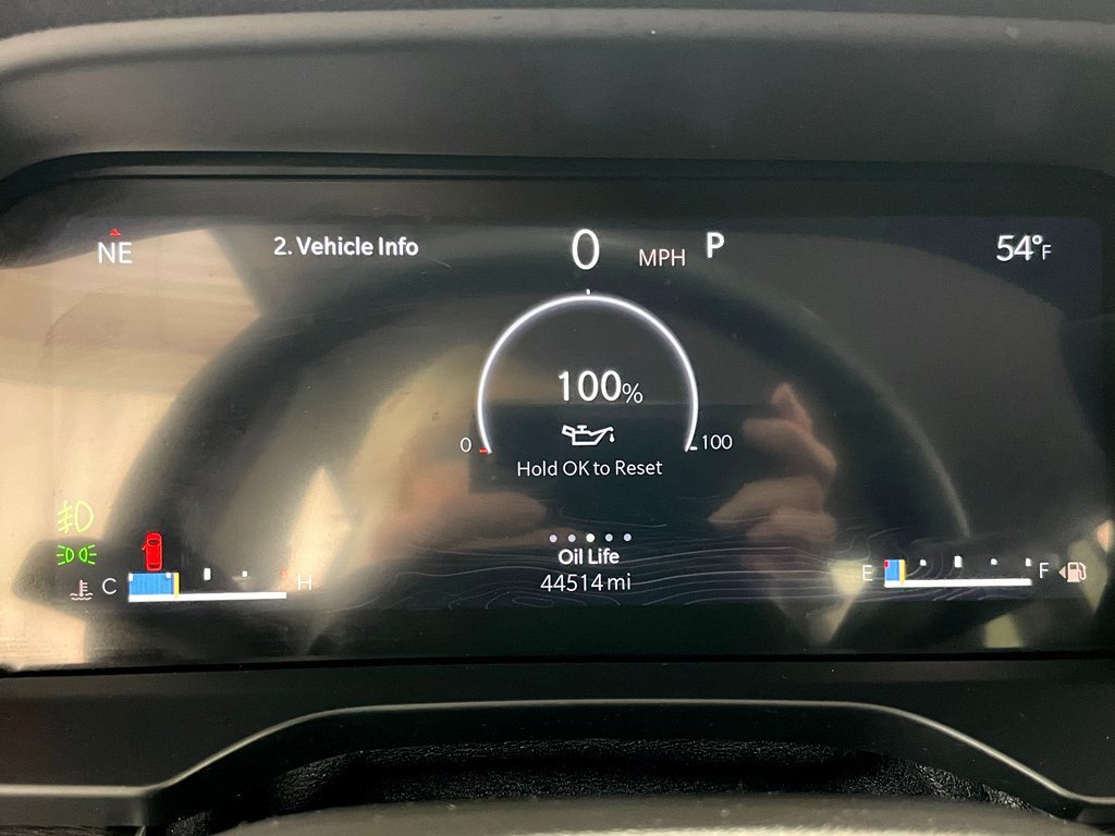 Used 2023 Jeep Grand Cherokee L Limited w/ Luxury Tech Group II image 32