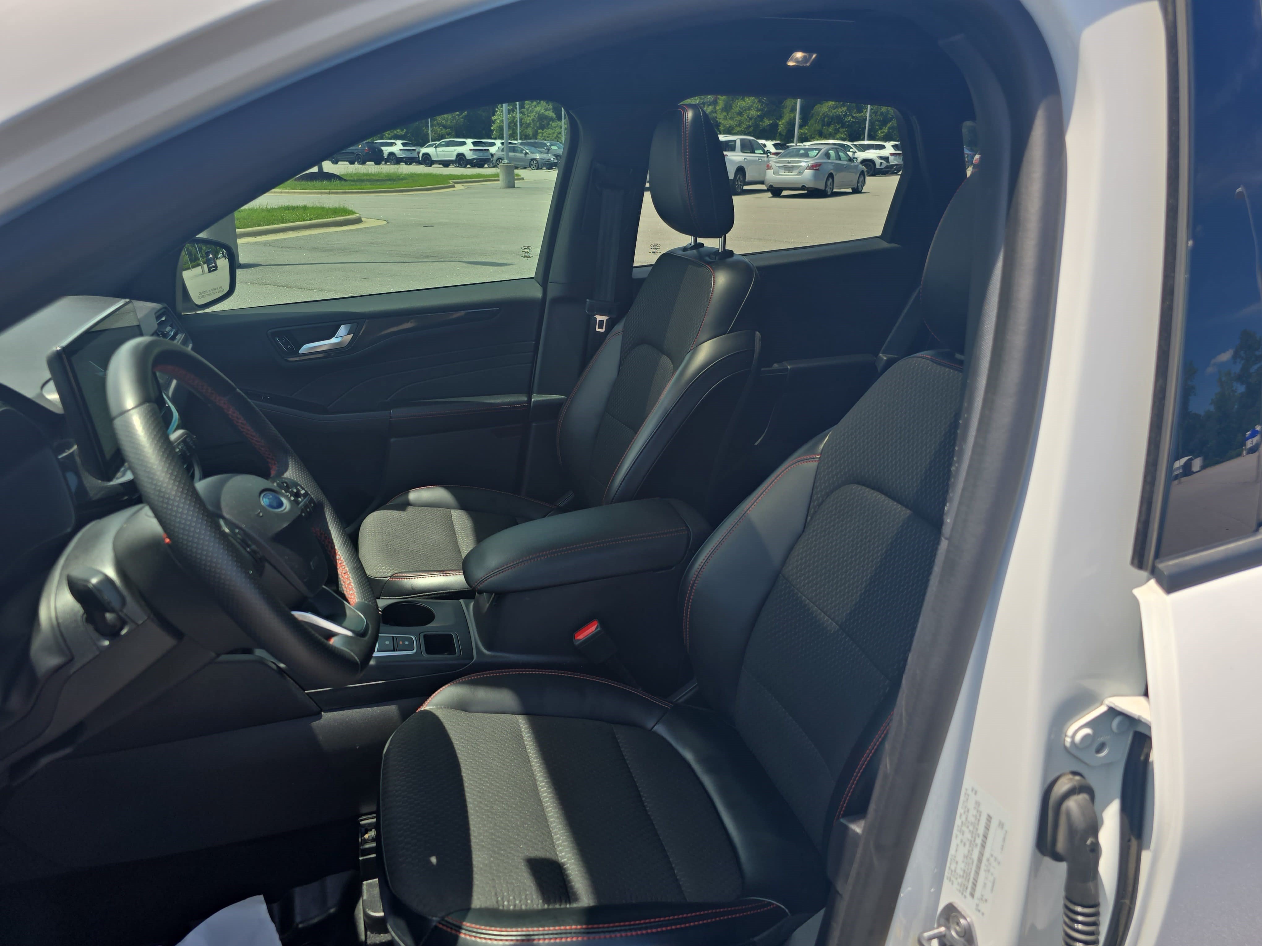 Used 2023 Ford Escape ST-Line Select w/ Tech Pack #1 AWD/4WD image 14