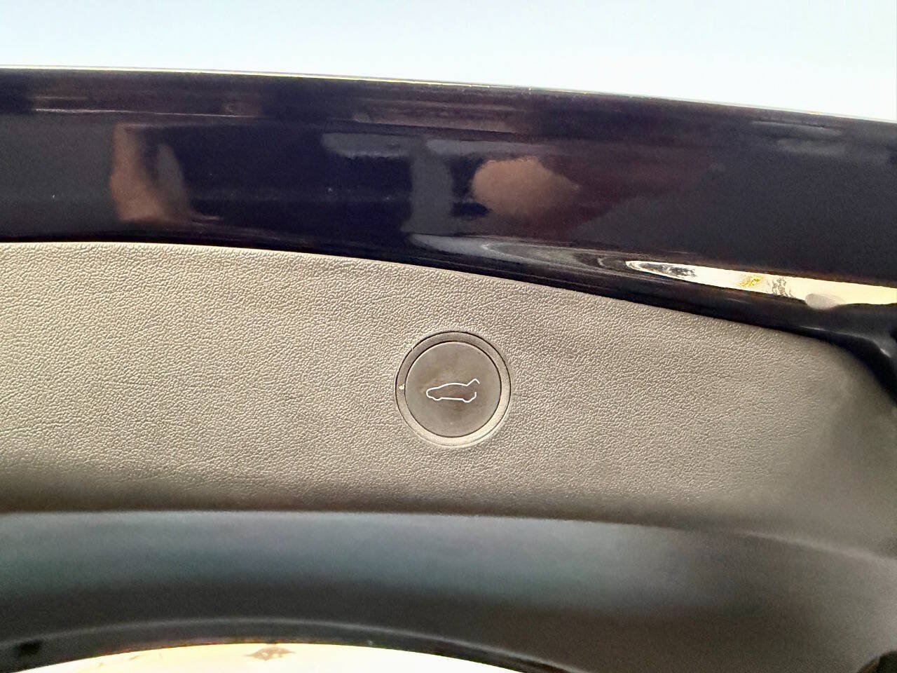 Used 2023 Tesla Model 3 Standard Range RWD image 23