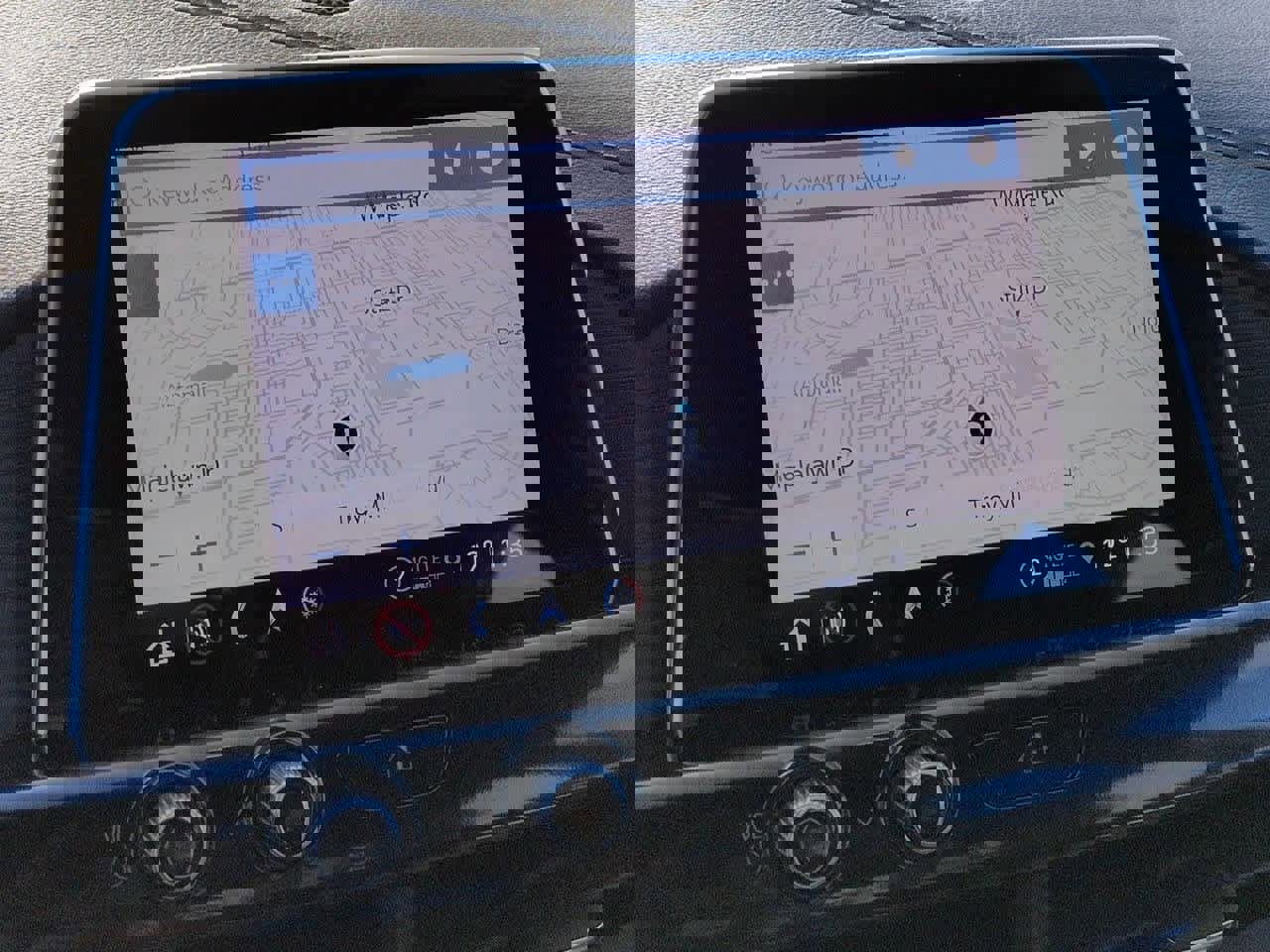 Certified 2023 Cadillac CT4 Luxury w/ Sun And Sound Package image 30