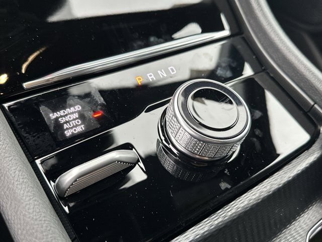 New 2025 Jeep Grand Cherokee Limited w/ Trailer Tow Package image 34