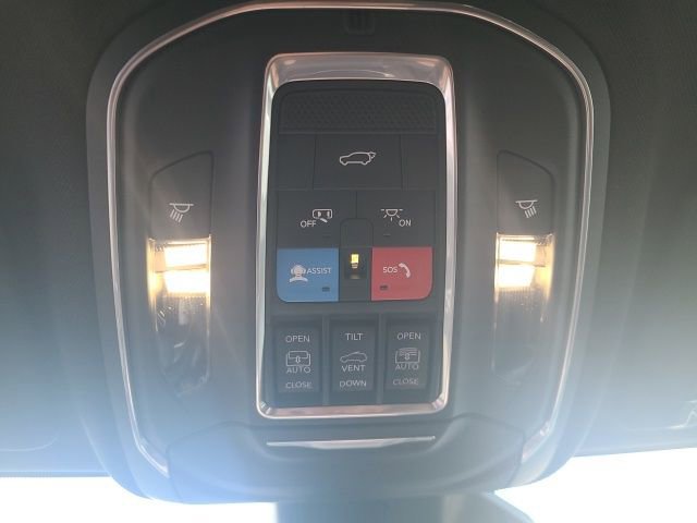 New 2025 Jeep Grand Cherokee L Limited image 19