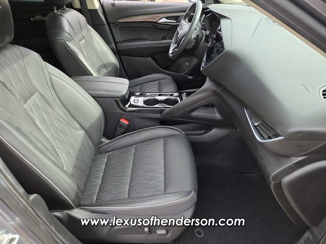 Used 2022 Buick Envision Avenir w/ Safety Package FWD image 17
