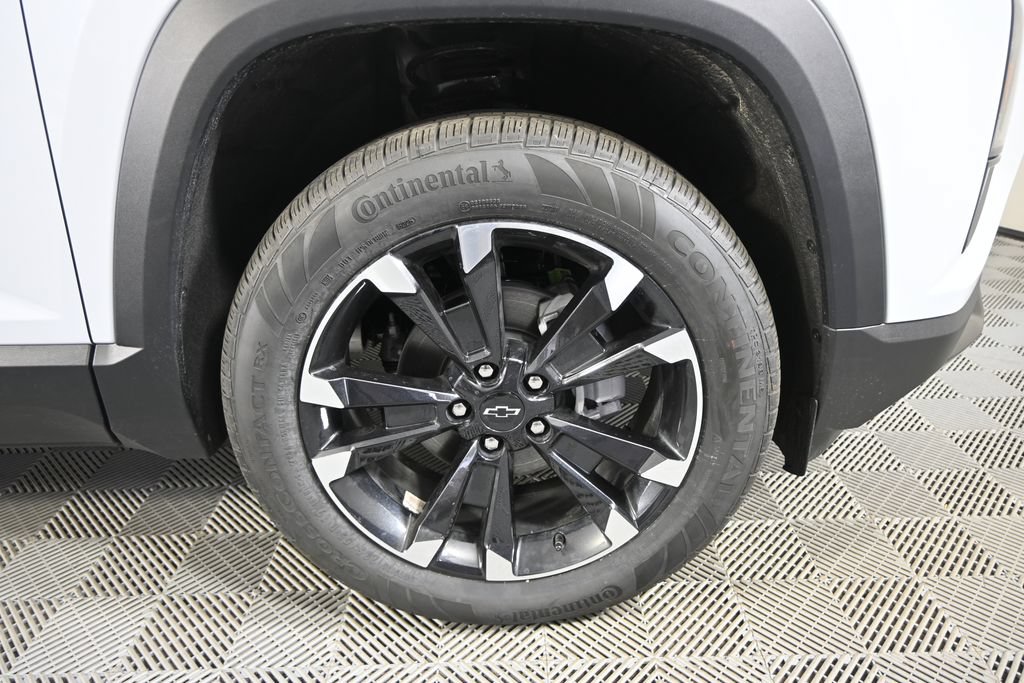 New 2026 Chevrolet Equinox RS w/ Convenience Package III AWD/4WD image 11