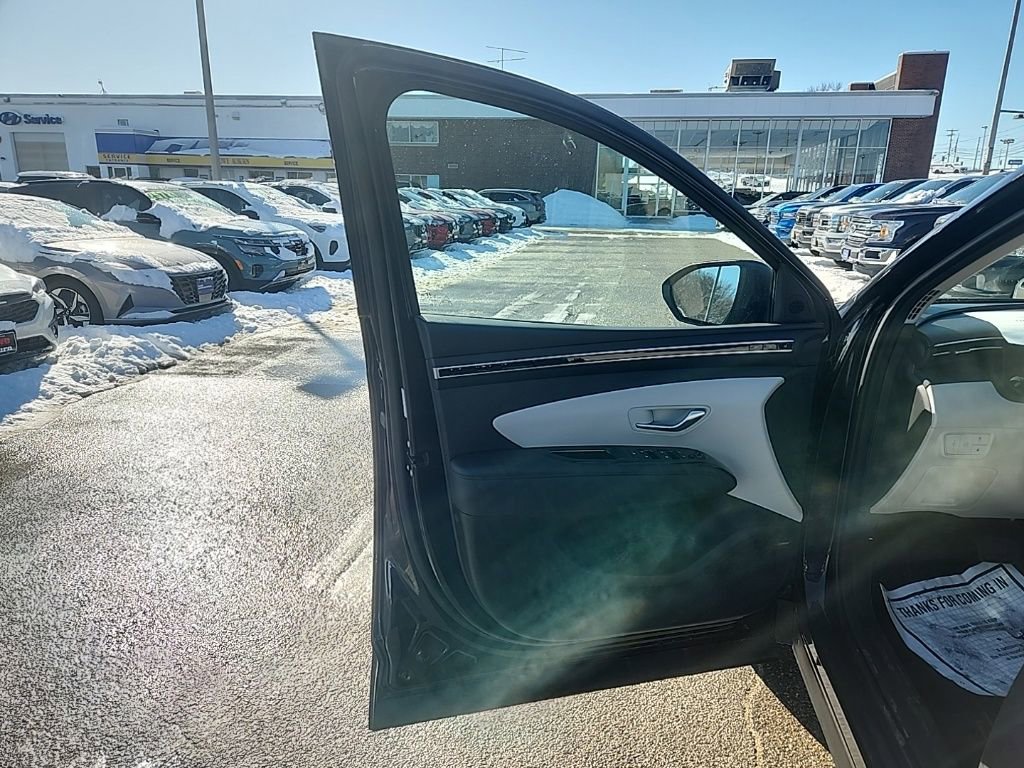Certified 2023 Hyundai Tucson Limited image 12