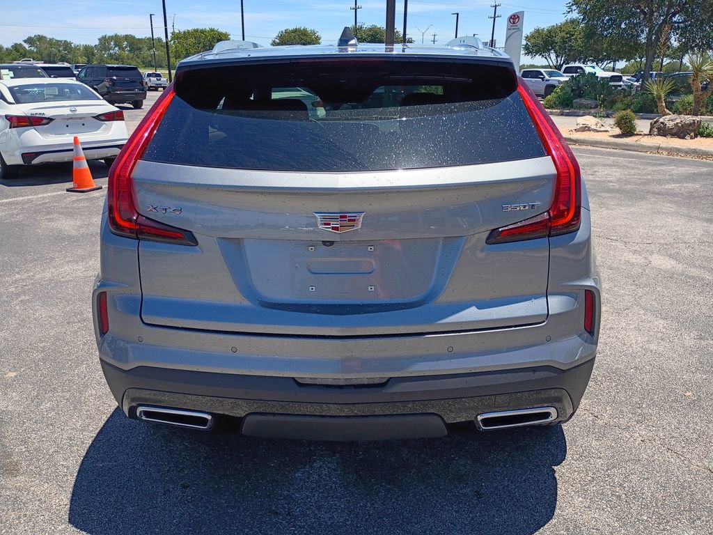 Used 2025 Cadillac XT4 Premium Luxury FWD image 6