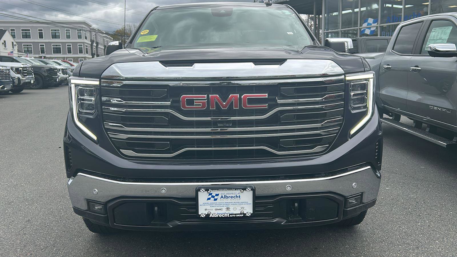 New 2026 GMC Sierra 1500 SLT w/ SLT Premium Plus Package image 2
