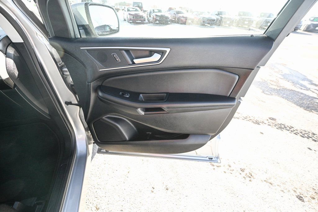 Used 2024 Ford Edge SEL w/ Convenience Package image 27