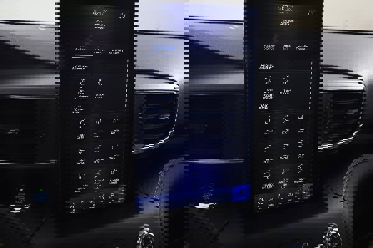 Used 2020 Ford Explorer ST w/ Premium Technology Package image 35