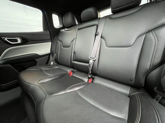 Used 2023 Jeep Compass Limited w/ Elite Group AWD/4WD image 28