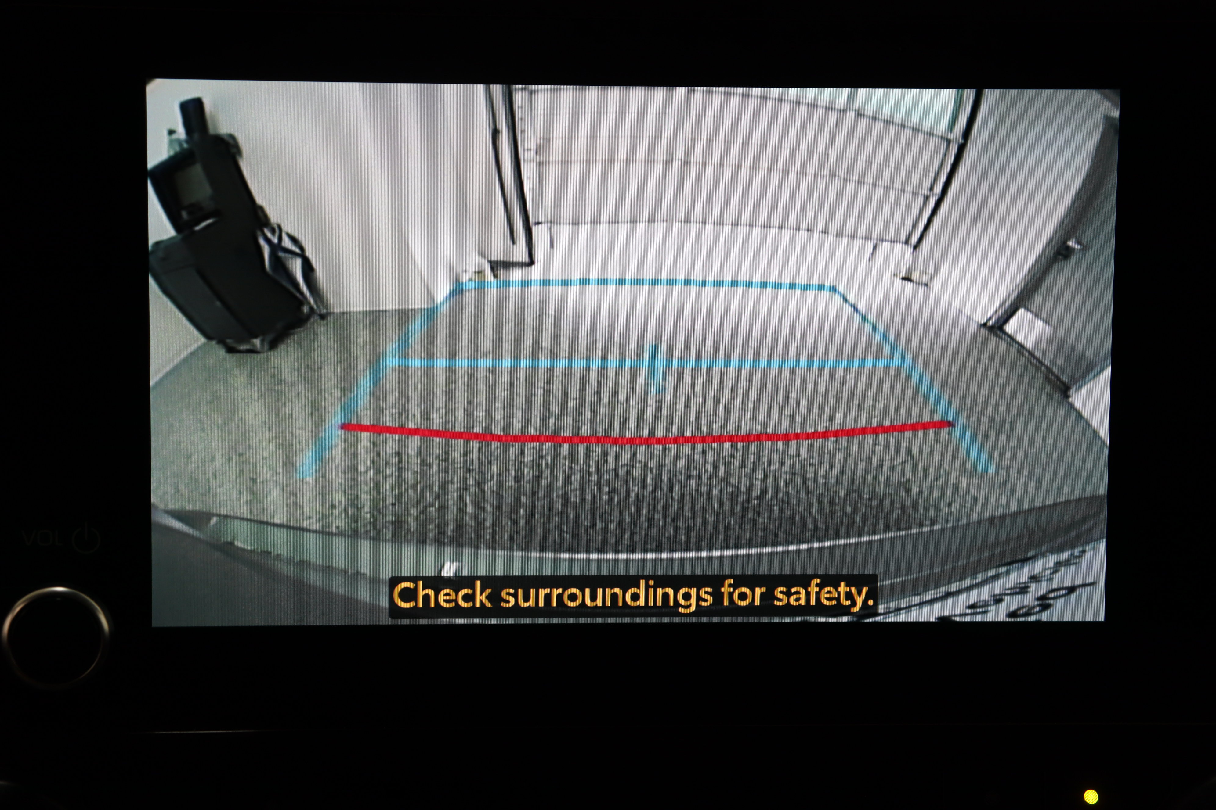 Certified 2025 Toyota Highlander LE FWD image 21