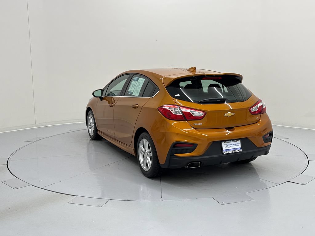 Used 2017 Chevrolet Cruze LT w/ Convenience Package FWD video 3