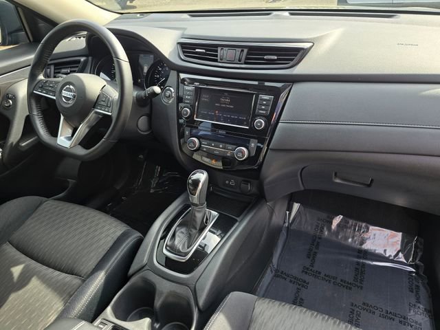 Used 2018 Nissan Rogue SV AWD/4WD image 13