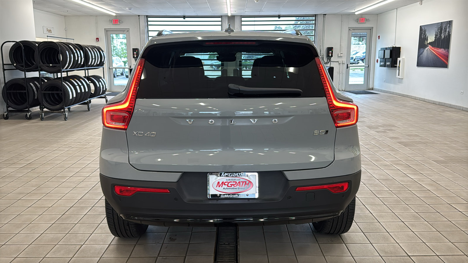 New 2026 Volvo XC40 B5 Plus w/ Protection Package Premier AWD/4WD image 6