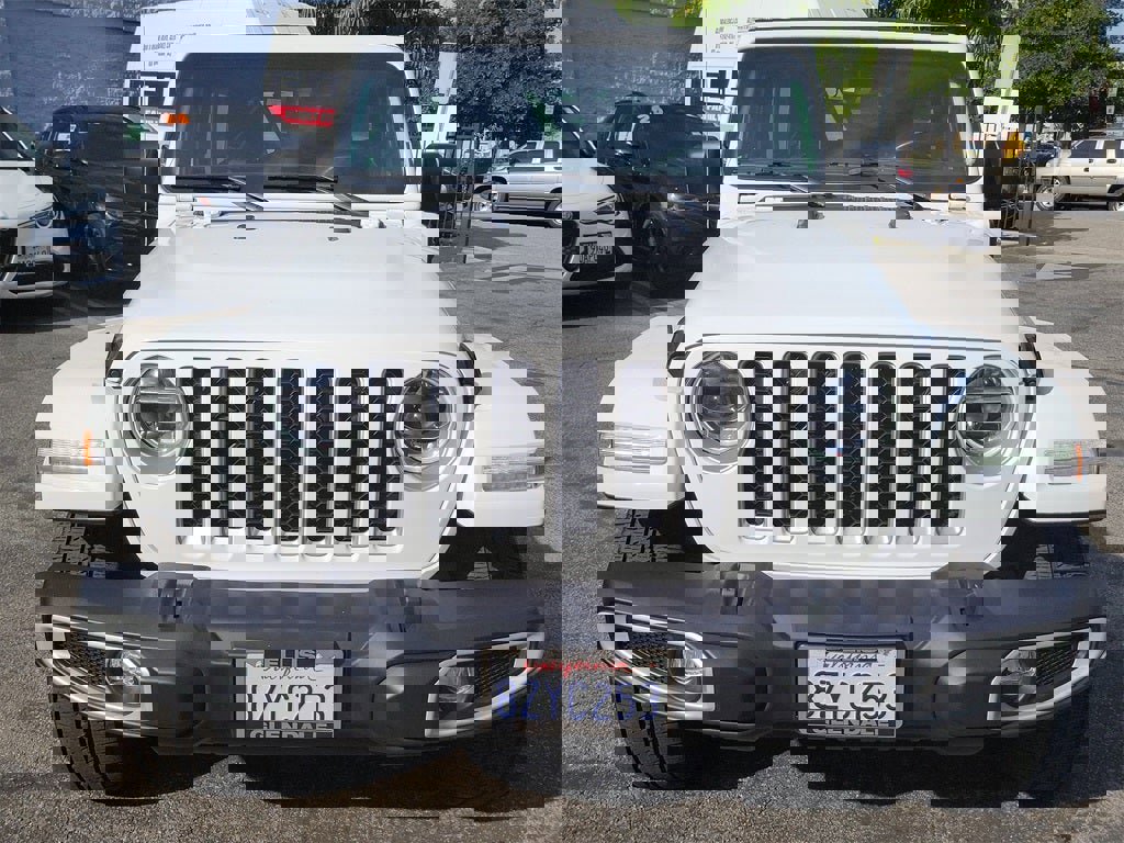 Used 2021 Jeep Wrangler Unlimited Sahara w/ Cold Weather Group image 31