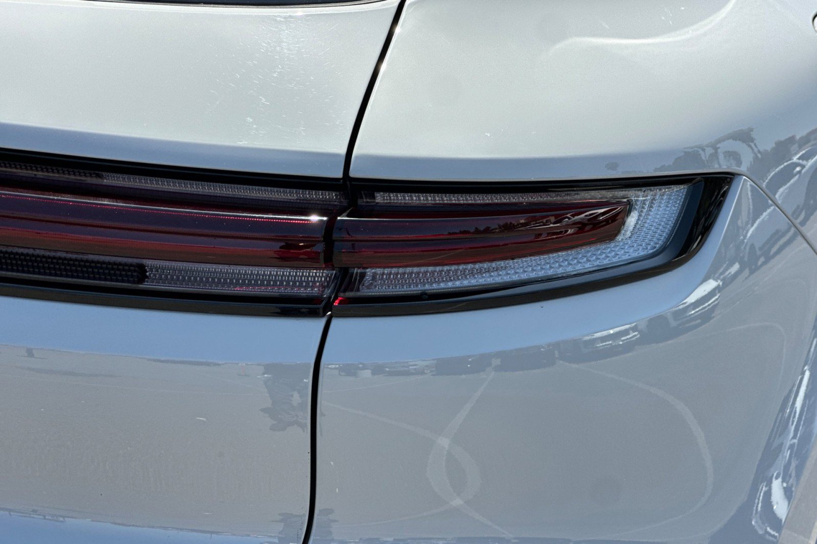 Certified 2024 Porsche Cayenne S AWD/4WD image 28