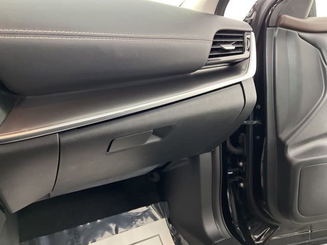 Used 2021 Nissan Rogue SV w/ Premium Package image 37