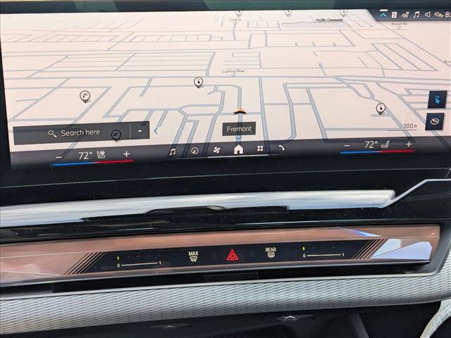 Used 2025 BMW i5 eDrive40i w/ M Sport Package image 13