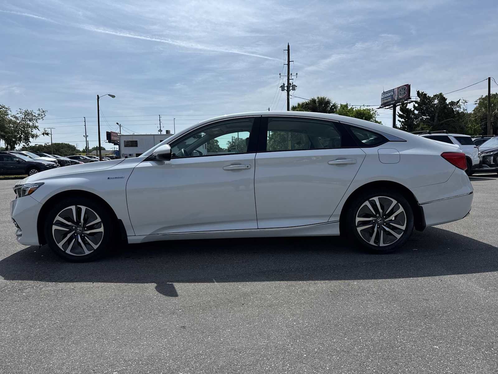 Used 2019 Honda Accord Touring image 3