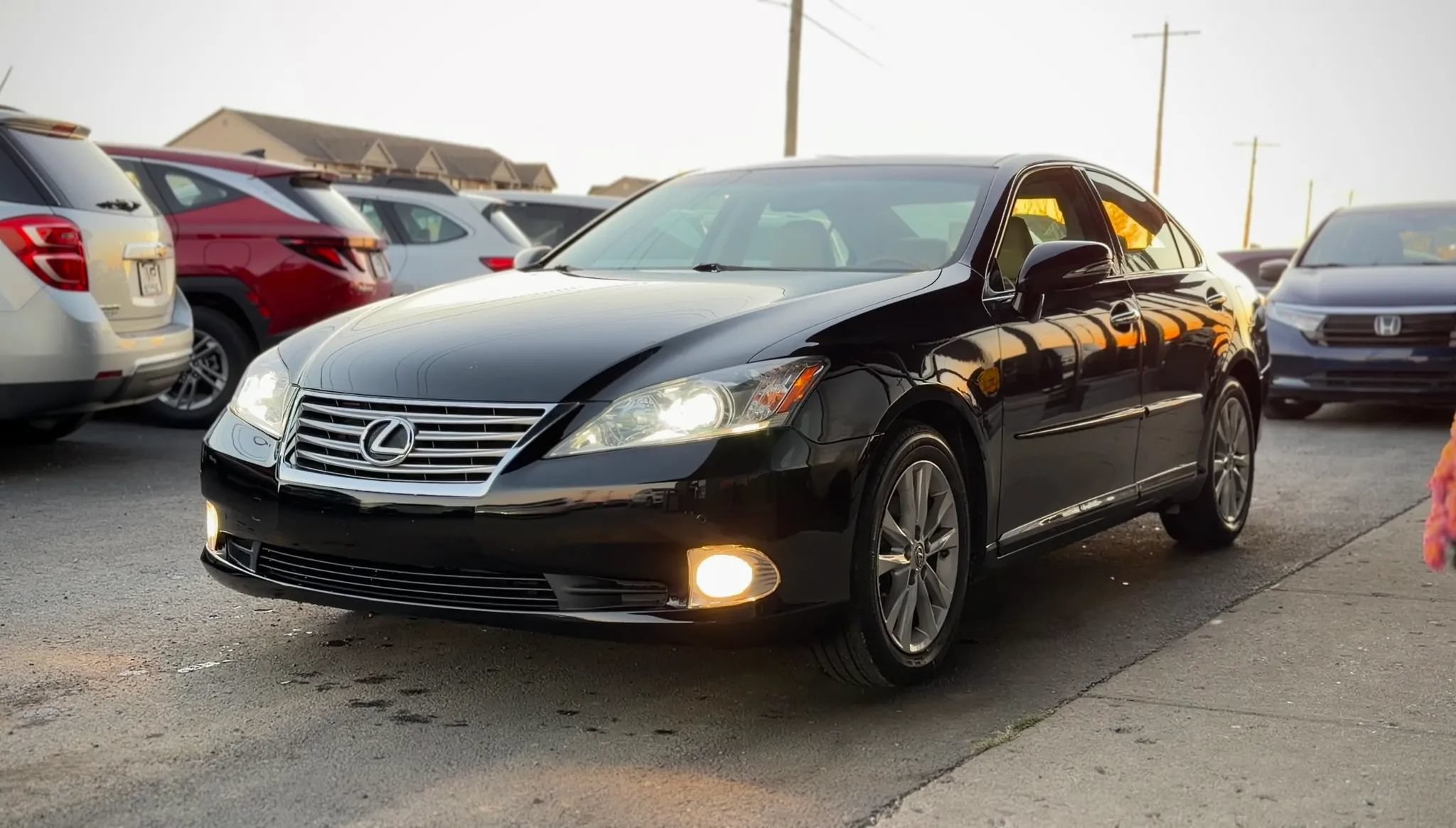 Used 2010 Lexus ES 350 w/ Preferred Accessory Package FWD image 5
