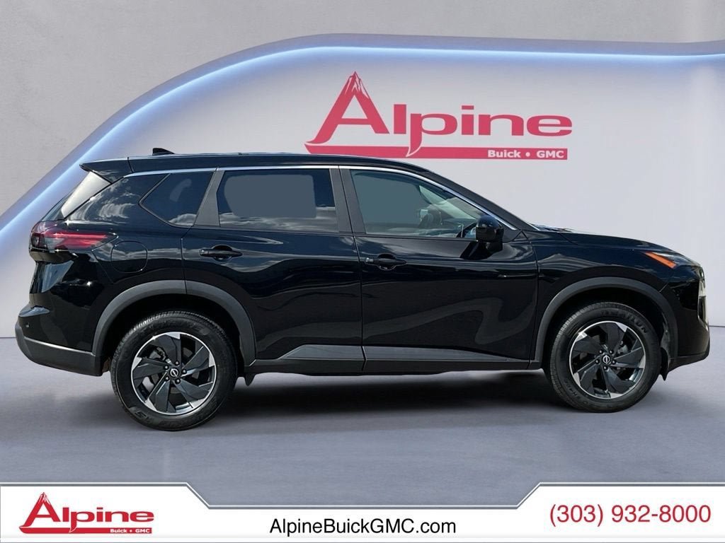 Used 2024 Nissan Rogue SV AWD/4WD image 6